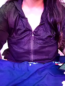 Snapshot of indian_passion chatting on 11/23/25, 08:36 indian passion online show from 11/23/25, 08:36