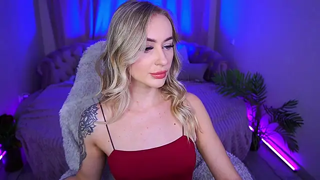 GraceCandy online show from 11/28/25, 10:01