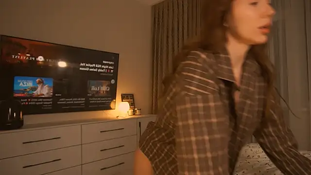 Snapshot of _Miss_Johansson_ chatting on 02/11/25, 03:29 Miss Johansson online show from 02/11/25, 03:29