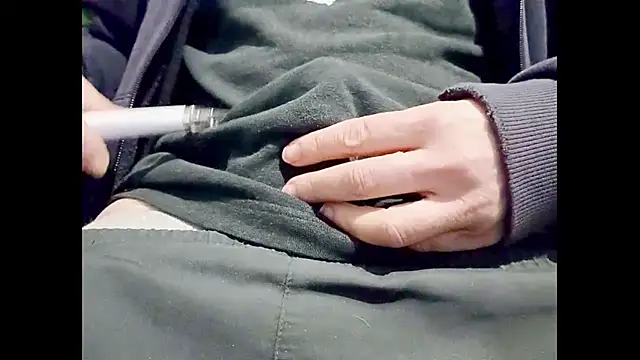 hairyuncut00 online show from 03/16/25, 05:28