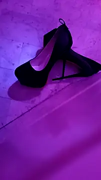 Snapshot of Misspadrona88 chatting on 10/15/25, 08:53 Misspadrona88 online show from 10/15/25, 08:53