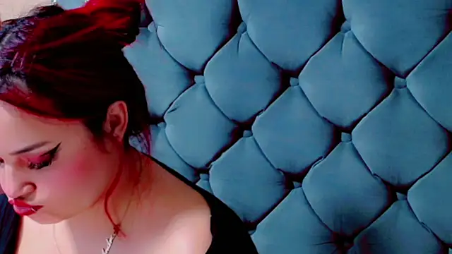 Snapshot of Imannejulienne chatting on 09/14/25, 12:32 Imannejulienne online show from 09/14/25, 12:32