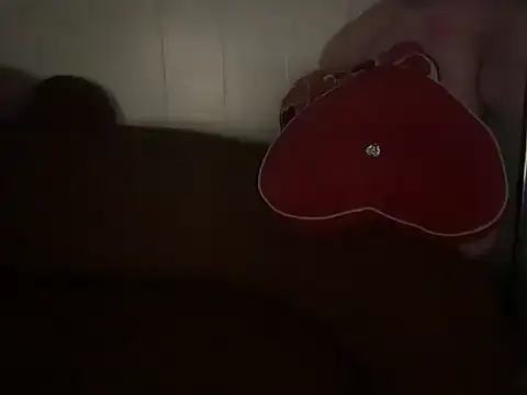 Snapshot of Blueskiiis3 chatting on 10/13/25, 08:14 Blueskiiis3 online show from 10/13/25, 08:14