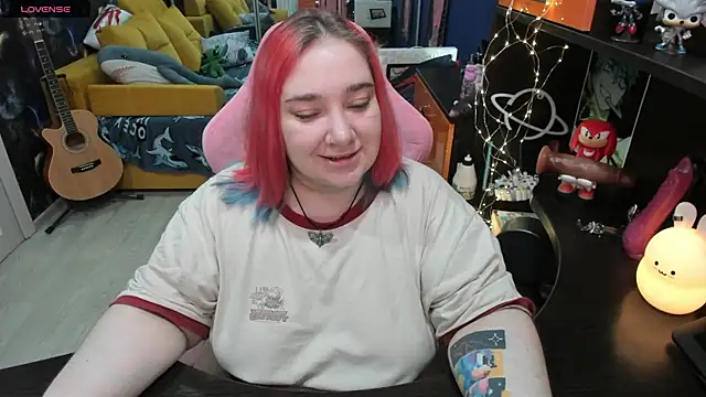 Softie Sofy online show from 03/15/25, 03:29