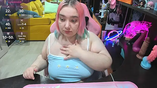 Snapshot of Softie_Sofy chatting on 05/16/26, 03:14 Softie Sofy online show from 05/16/26, 03:14
