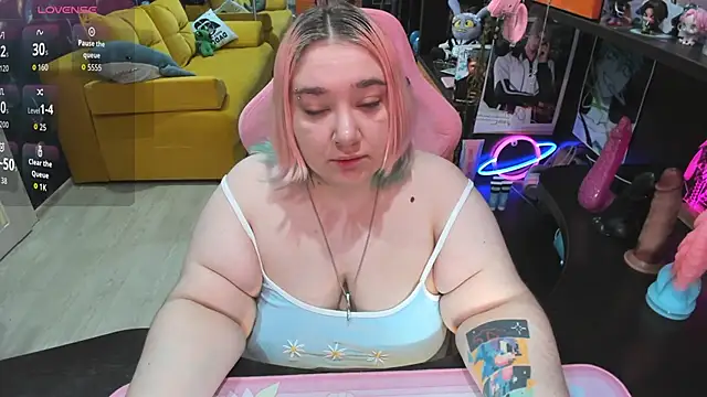 Snapshot of Softie_Sofy chatting on 06/02/26, 04:14 Softie Sofy online show from 06/02/26, 04:14