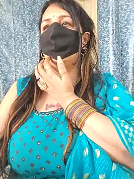 cute-tanvi online show from 02/21/25, 07:56