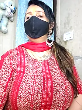 cute-tanvi online show from 02/16/26, 12:34