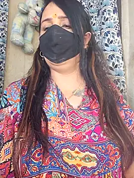 cute-tanvi online show from 04/15/26, 01:45