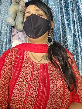 cute-tanvi online show from 05/04/26, 12:01