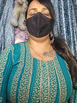 cute-tanvi online show from 05/12/26, 12:24