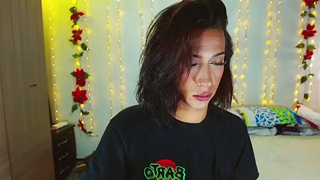 Kenisha Sweet online show from 01/21/25, 04:43