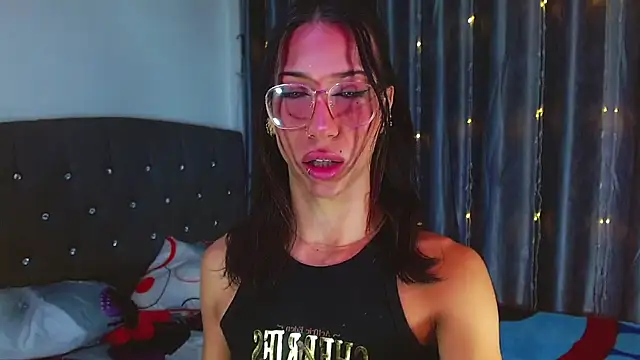 Kenisha Sweet online show from 02/15/26, 06:10