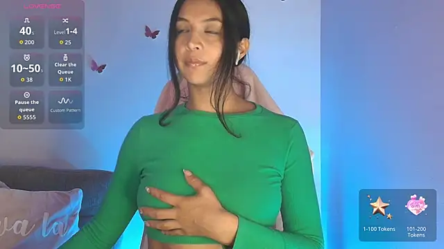 lilassoul8  online show from 10/14/25, 04:35