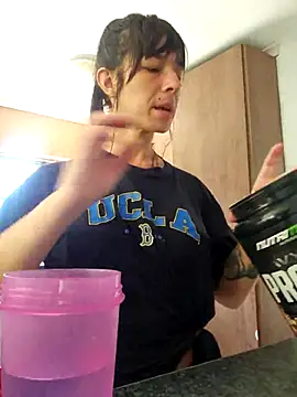 TassiTyne online show from 11/24/25, 10:15