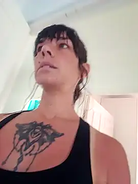 TassiTyne online show from 11/26/25, 09:43