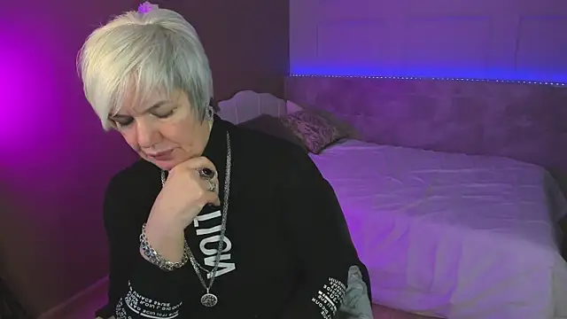 CarmenSoft online show from 10/20/25, 09:04