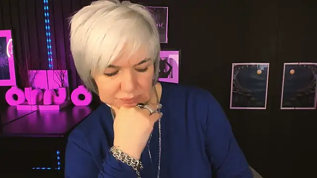 CarmenSoft online show from 05/17/26, 09:00