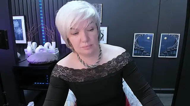Snapshot of CarmenSoft chatting on 06/20/26, 08:50 CarmenSoft online show from 06/20/26, 08:50