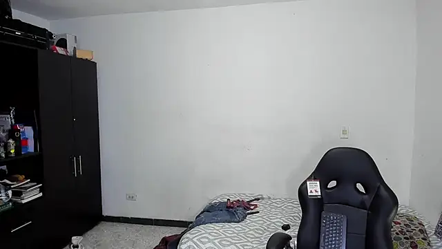 ares sexxx online show from 04/15/26, 09:15