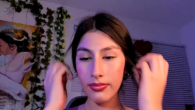 valeria gonzales  online show from 02/09/25, 12:49