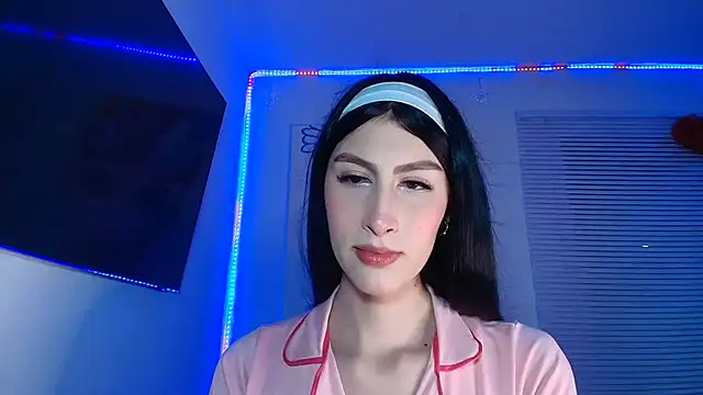 valeria gonzales  online show from 11/14/25, 10:40