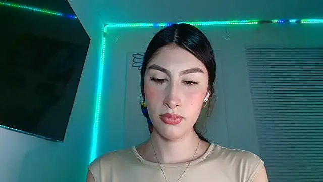 valeria gonzales  online show from 03/17/26, 01:10