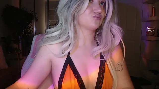 GoddessEmmy online show from 04/01/26, 04:24