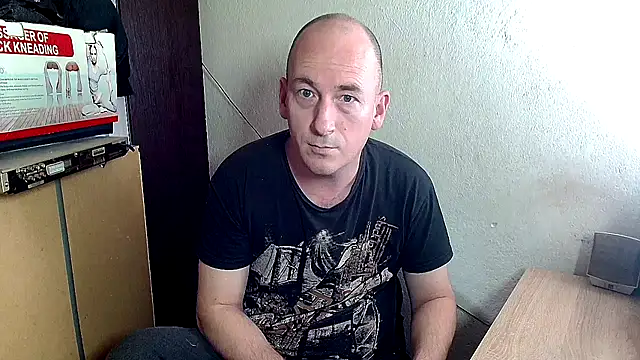 Johan   Barker online show from 02/05/25, 02:26