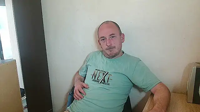 Johan   Barker online show from 03/12/26, 01:06