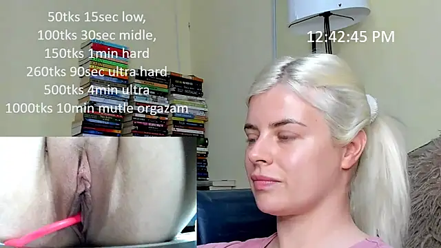queenofthenighttt online show from 05/17/26, 10:44