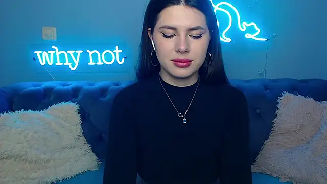 ViollinaLove online show from 03/16/26, 05:44