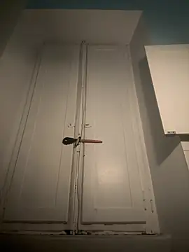 Hall 16 online show from 01/13/25, 10:03