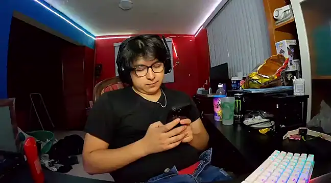 Snapshot of Nathanroberts111 chatting on 02/01/25, 09:00 Nathanroberts111 online show from 02/01/25, 09:00