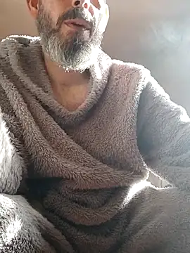 Snapshot of 207RCCam chatting on 03/22/25, 08:08 207RCCam online show from 03/22/25, 08:08