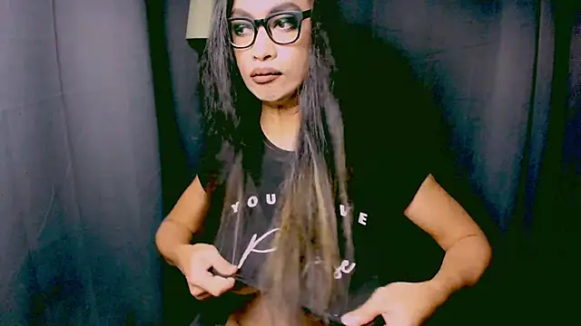 Snapshot of XXsexylongcockXX chatting on 12/10/24, 07:43 XXsexylongcockXX online show from 12/10/24, 07:43