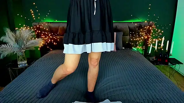 Snapshot of Rebecca_Diamond chatting on 02/25/26, 06:56 Rebecca Diamond online show from 02/25/26, 06:56