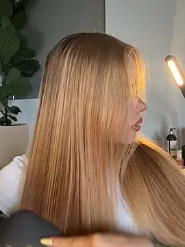 curchez  online show from 03/30/26, 09:27