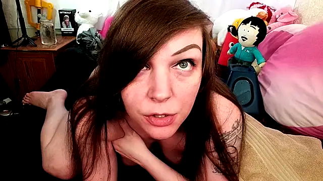 GamerGirlRoxyAndLee online show from 12/13/25, 09:09