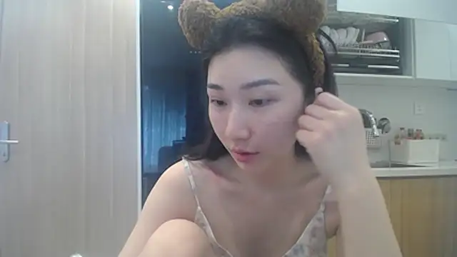 Asiagirll online show from 05/19/26, 01:56