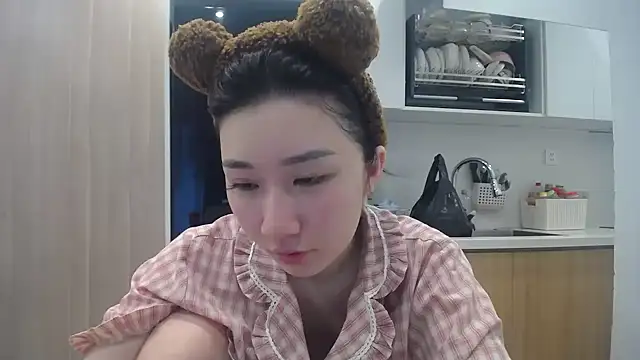 Asiagirll online show from 05/25/26, 10:38