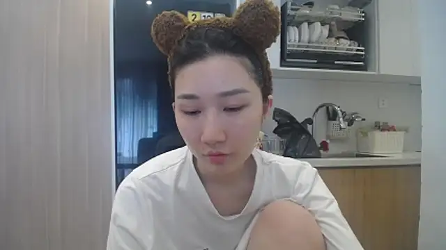 Asiagirll online show from 06/17/26, 03:20