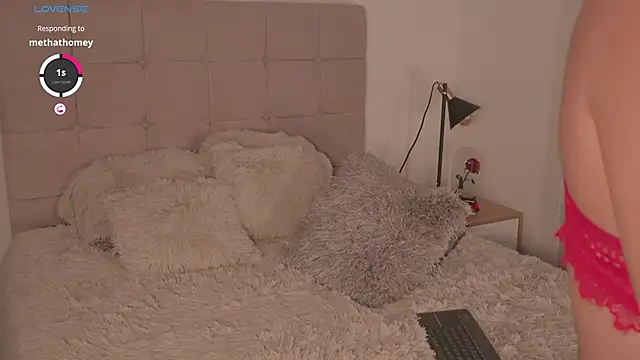 AbellaCroft online show from 01/17/25, 04:26