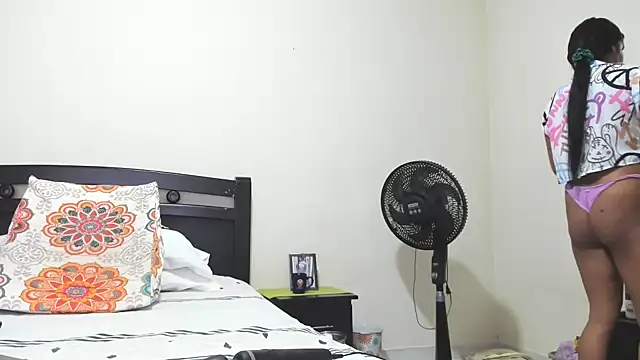 mara2020 69 online show from 03/02/25, 02:00