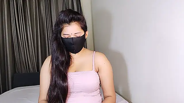 YourLovelyQueen online show from 12/08/24, 05:29