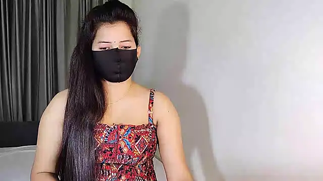 YourLovelyQueen online show from 12/27/24, 03:09