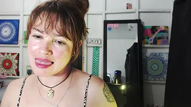 Snapshot of solamatista11 chatting on 10/20/25, 08:20 solamatista11 online show from 10/20/25, 08:20