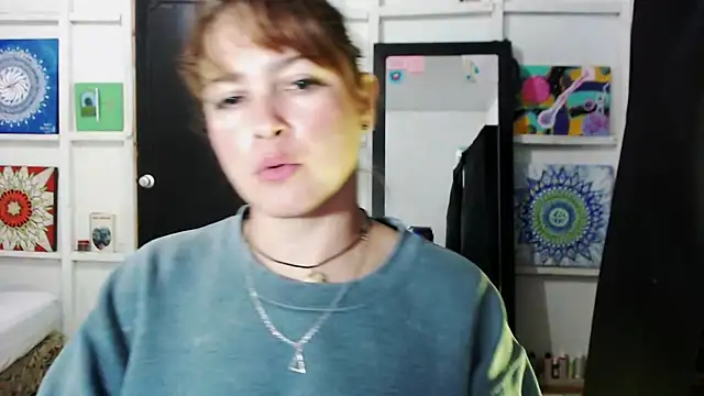 Snapshot of solamatista11 chatting on 10/27/25, 07:40 solamatista11 online show from 10/27/25, 07:40