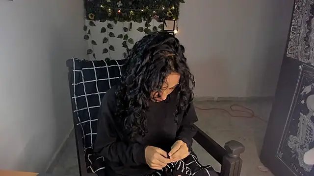 Mary Rosse1 online show from 10/15/25, 07:25