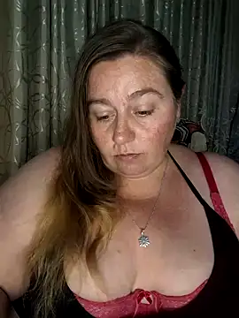 Snapshot of Iceprincess2bad4u chatting on 01/12/25, 05:33 Iceprincess2bad4u online show from 01/12/25, 05:33